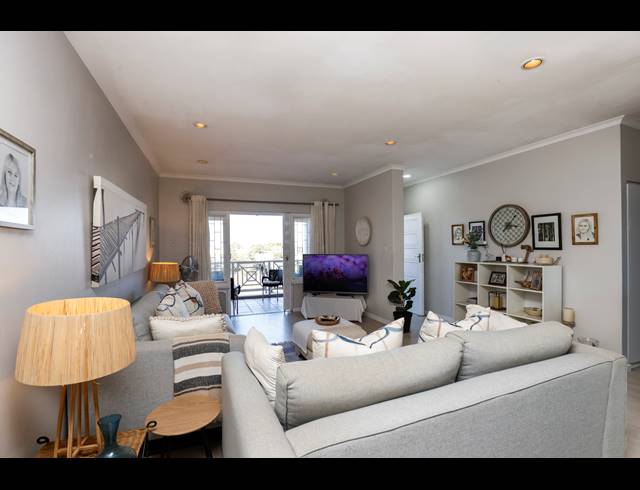 3 BEDROOM SIMPLEX FOR SALE IN UMGENI PARK